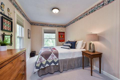 616 N West St, Wheaton, IL 60187 photo 17
