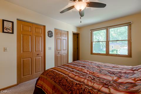 112 Hickory Rd, Oakwood Hills, IL 60013 photo 9