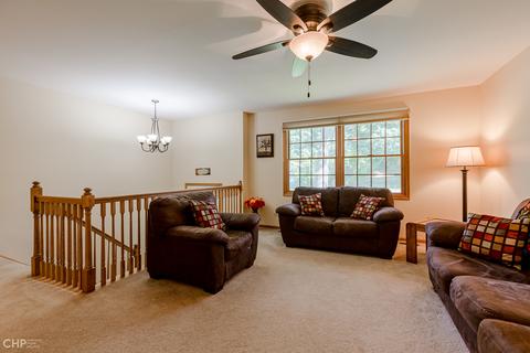 112 Hickory Rd, Oakwood Hills, IL 60013 photo 7