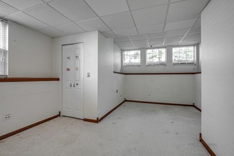 907 Adderly Ln, Gurnee, IL 60031 photo 18