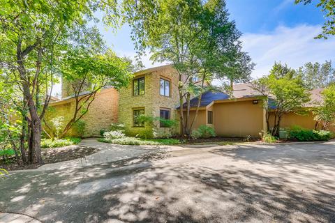 1 Fox Tail Ct, Riverwoods, IL 60015 photo 1