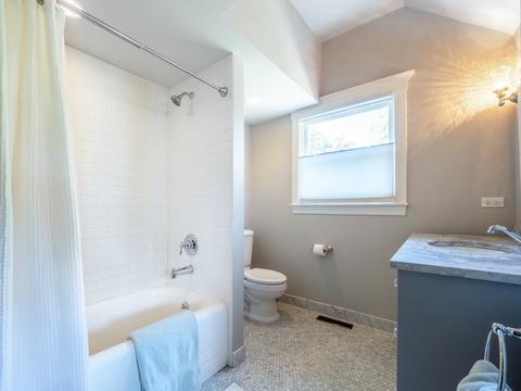 819 Golf Ln, Wheaton, IL 60189 photo 24