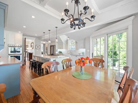 819 Golf Ln, Wheaton, IL 60189 photo 11