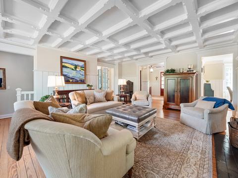 819 Golf Ln, Wheaton, IL 60189 photo 5