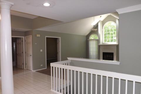 1368 Cranbrook Cir, Aurora, IL 60504 photo 5