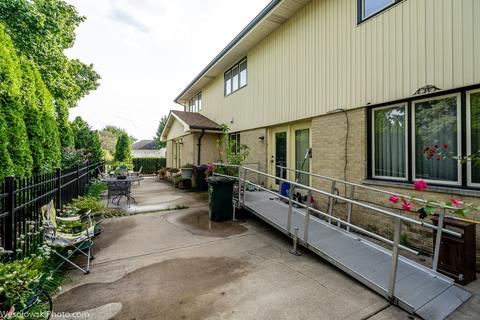 6709 Sheffield Ln, Willowbrook, IL 60527 photo 37