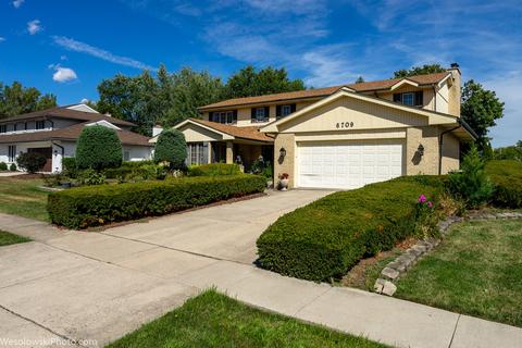 6709 Sheffield Ln, Willowbrook, IL 60527 photo 1