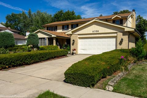 6709 Sheffield Ln, Willowbrook, IL 60527 photo 2