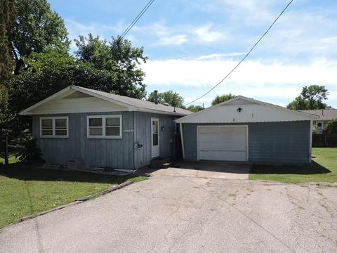 304 E 8th St, Georgetown, IL 61846 photo 1