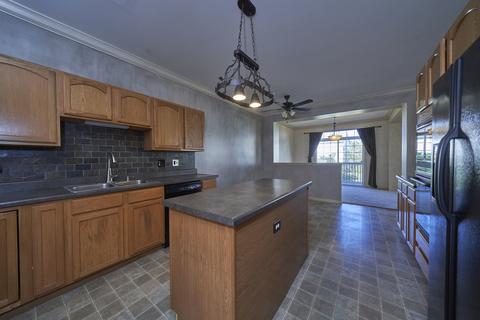 1264 Bradley Cir, Elgin, IL 60120 photo 10