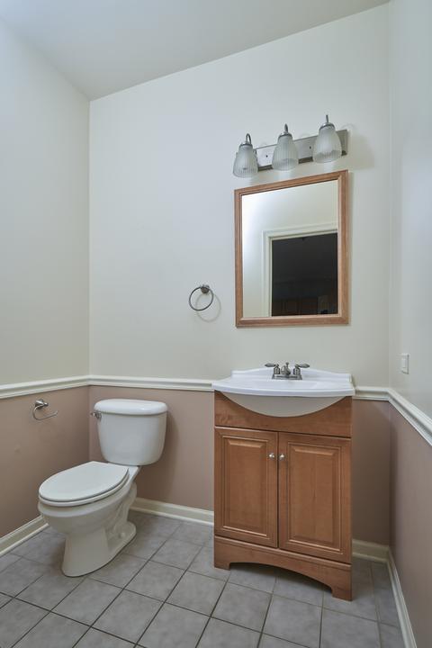 1264 Bradley Cir, Elgin, IL 60120 photo 11