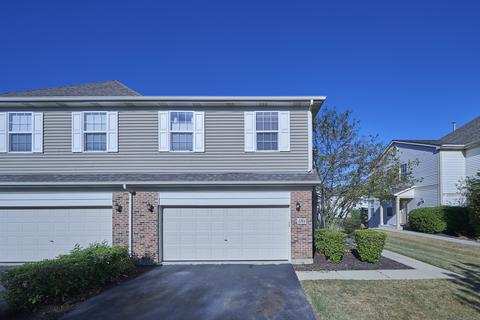 1264 Bradley Cir, Elgin, IL 60120 photo 1