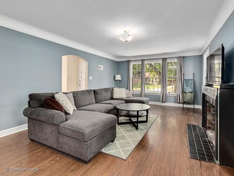 331 Selborne Rd, Riverside, IL 60546 photo 2
