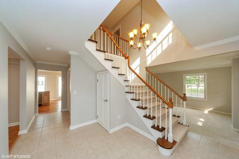 176 Mockingbird Ln, Wheeling, IL 60090 photo 2