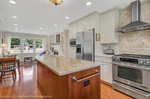 1535 E Forest Ave, Wheaton, IL 60187 photo 14