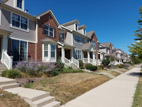370 S Prospect Ave, Bartlett, IL 60103 photo 3