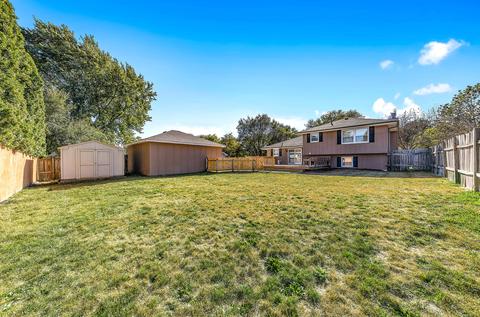 1071 Emerald Dr, Aurora, IL 60506 photo 30