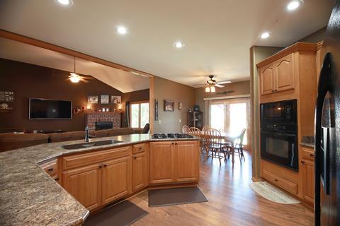 2540 E Girot Ln E, Diamond, IL 60416 photo 6