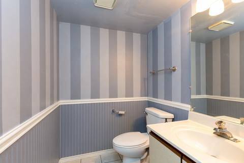 681 Thoreau Dr, Elgin, IL 60120 photo 7