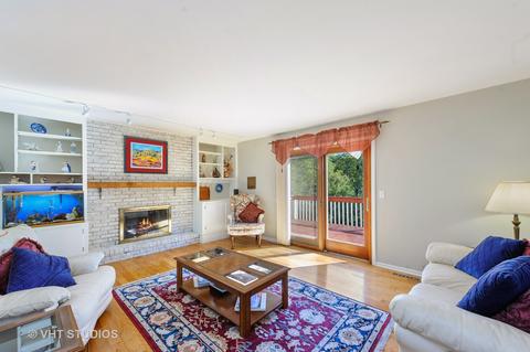 1202 Surrey Ct, Algonquin, IL 60102 photo 9