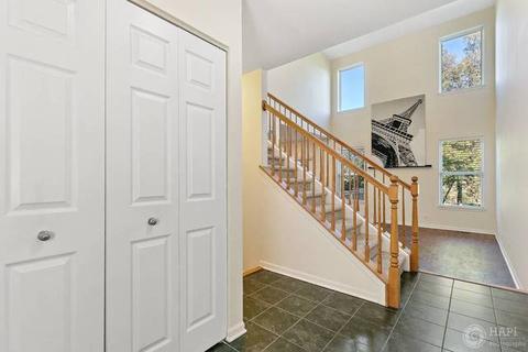 977 Oak Ridge Blvd, Elgin, IL 60120 photo 5