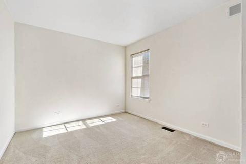 977 Oak Ridge Blvd, Elgin, IL 60120 photo 14