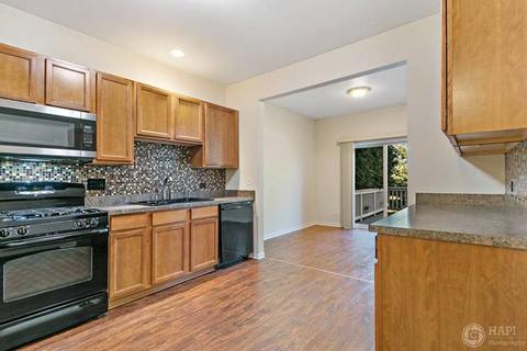 977 Oak Ridge Blvd, Elgin, IL 60120 photo 8