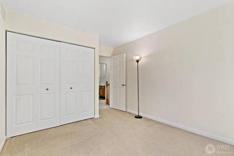 977 Oak Ridge Blvd, Elgin, IL 60120 photo 15