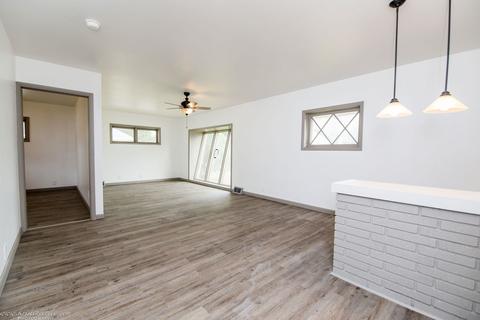 1647 W Hickory St, Kankakee, IL 60901 photo 4