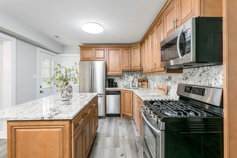 485 Bode Rd, Hoffman Estates, IL 60169 photo 8