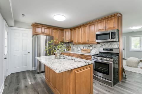 485 Bode Rd, Hoffman Estates, IL 60169 photo 7
