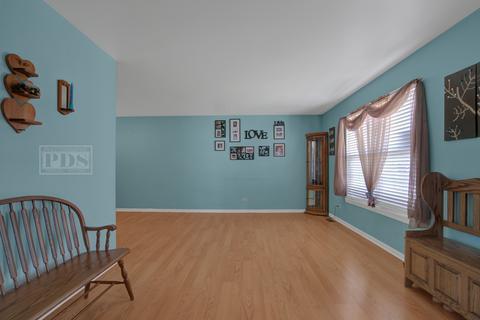 1414 Skylark Ln, Plainfield, IL 60586 photo 2