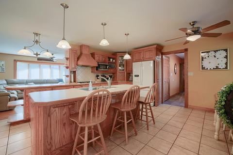 112 W Van Buren St, Philo, IL 61864 photo 15