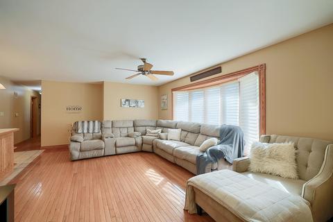 112 W Van Buren St, Philo, IL 61864 photo 8
