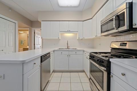 650 S River Rd #404, Des Plaines, IL 60016 photo 14