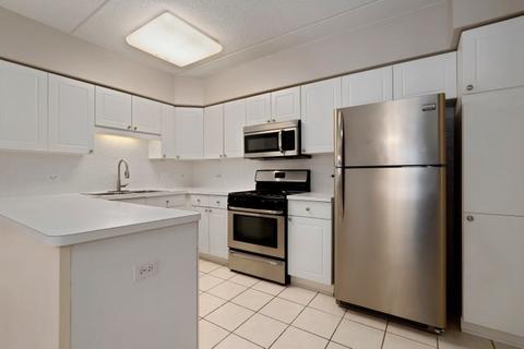 650 S River Rd #404, Des Plaines, IL 60016 photo 12