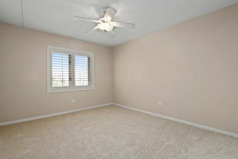 650 S River Rd #404, Des Plaines, IL 60016 photo 24