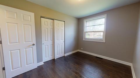 212 Thunderbird Trl, Carol Stream, IL 60188 photo 9