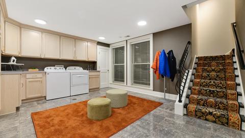 38 E Schiller St, Chicago, IL 60610 photo 25