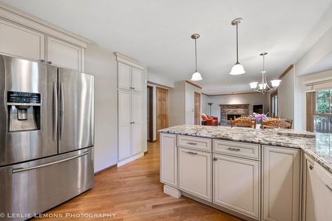 1517 E Bailey Rd, Naperville, IL 60565 photo 5