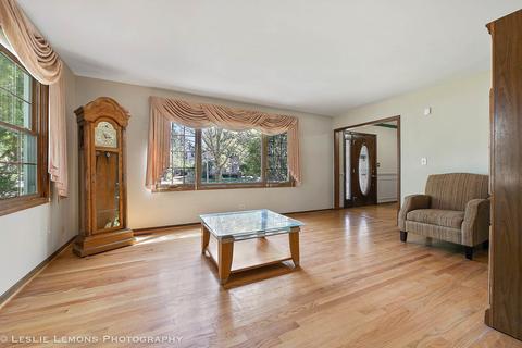 1517 E Bailey Rd, Naperville, IL 60565 photo 8