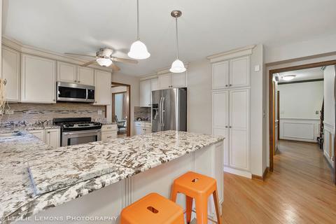 1517 E Bailey Rd, Naperville, IL 60565 photo 10