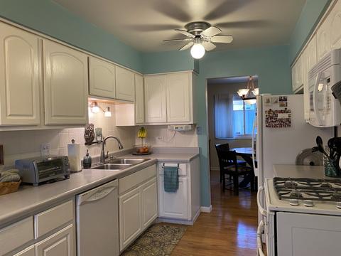 1248 Reading Ct, Wheaton, IL 60189 photo 10