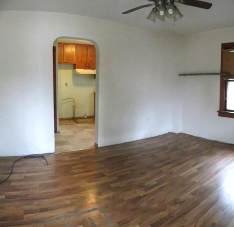 1402 E 14th St, Sterling, IL 61081 photo 2