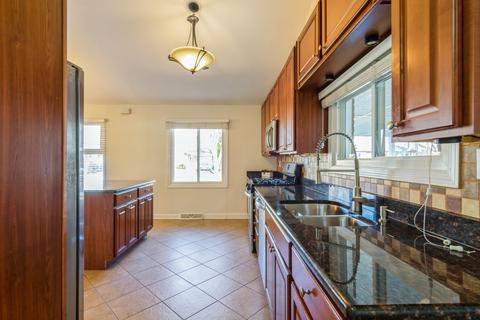 237 Forestway Dr, Northbrook, IL 60062 photo 6