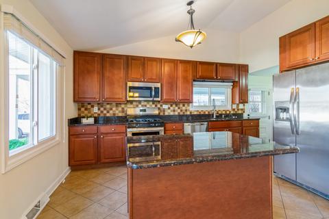 237 Forestway Dr, Northbrook, IL 60062 photo 5
