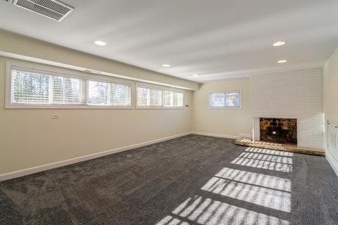 237 Forestway Dr, Northbrook, IL 60062 photo 9