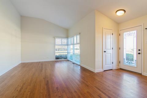 237 Forestway Dr, Northbrook, IL 60062 photo 2