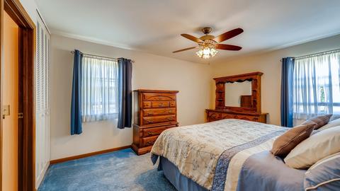 945 Sycamore Ct, Hoffman Estates, IL 60192 photo 10