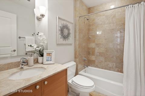 10 E Delaware Pl #31D, Chicago, IL 60611 photo 16